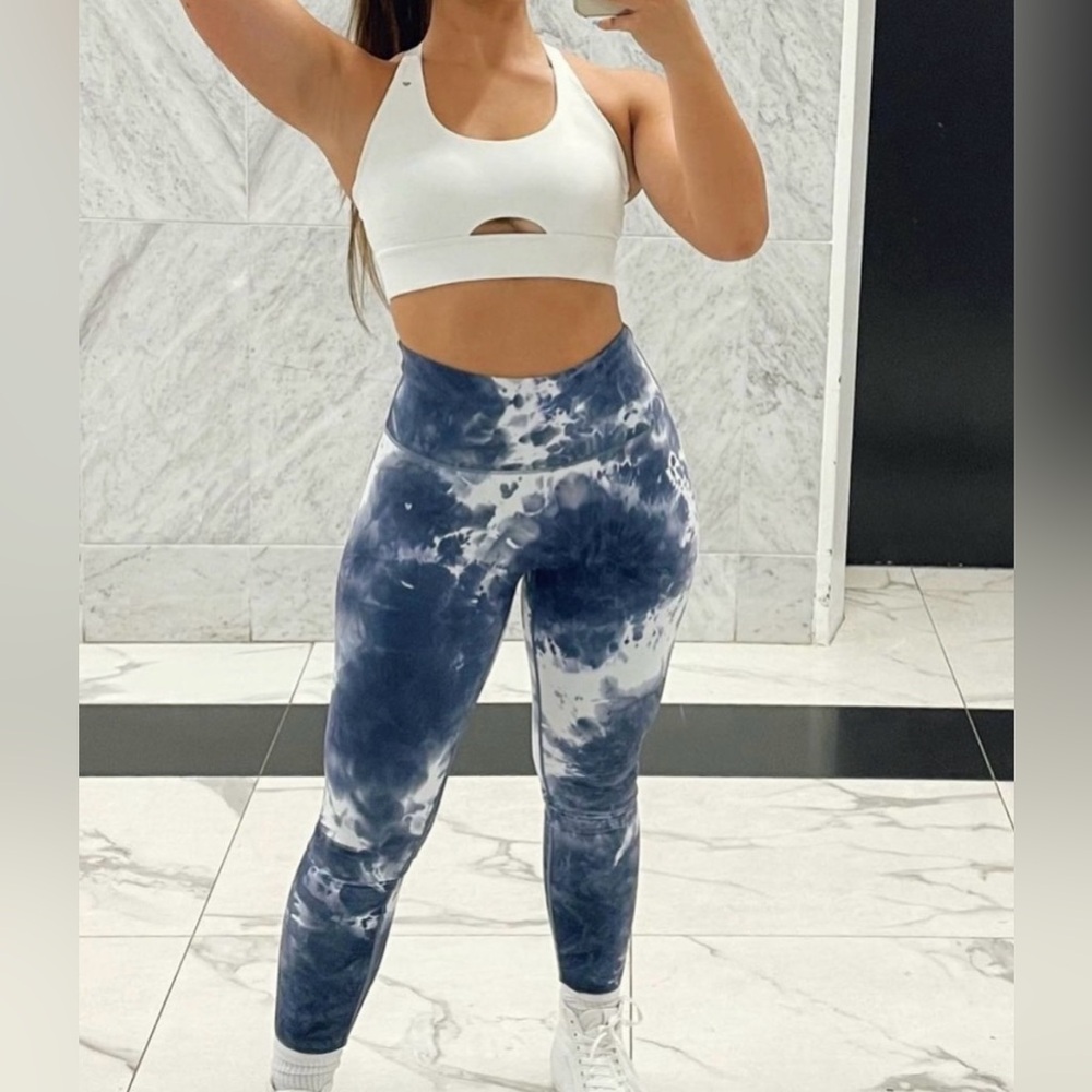 Love Fitness Apparel Maikai blue tie dye leggings